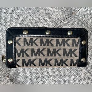 Michael Kors Black and Brown Key Holder